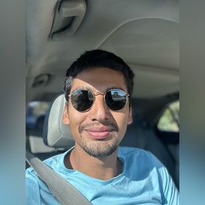 RAY-BAN OVAL SUNGLASSED